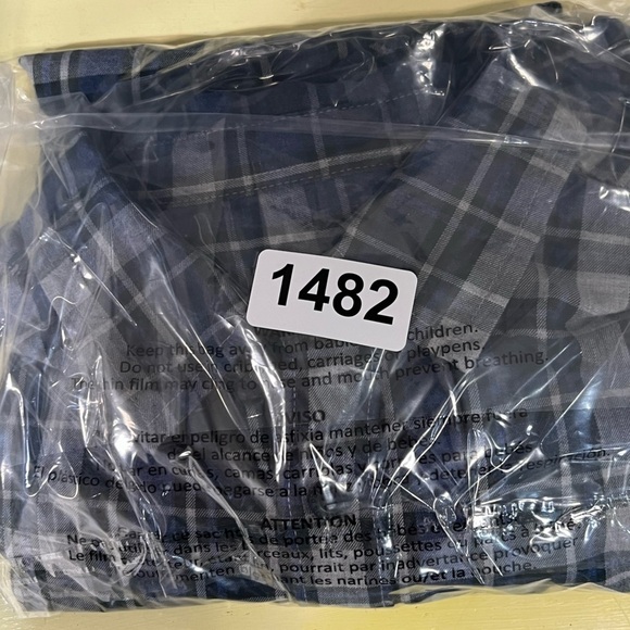 Patagonia Size Medium Navy Plaid Organic Cotton Button Front Shirt EUC - Picture 10 of 10